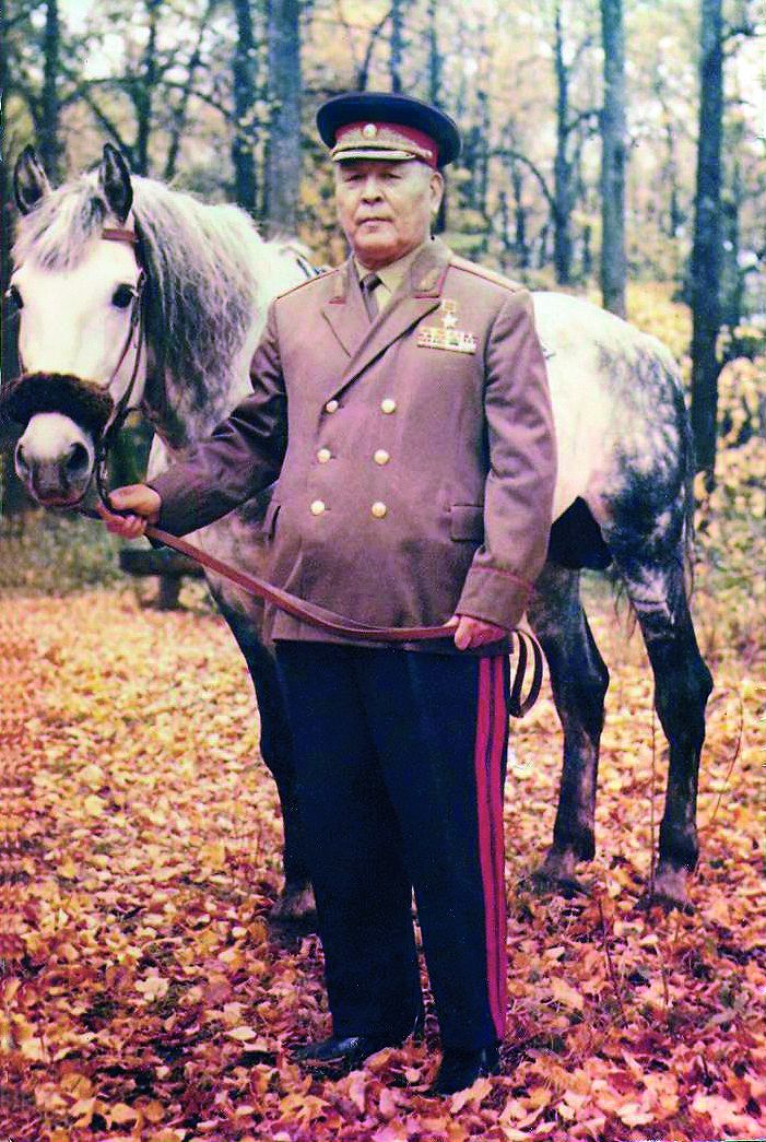 Т.Т.Кусимов и его конь