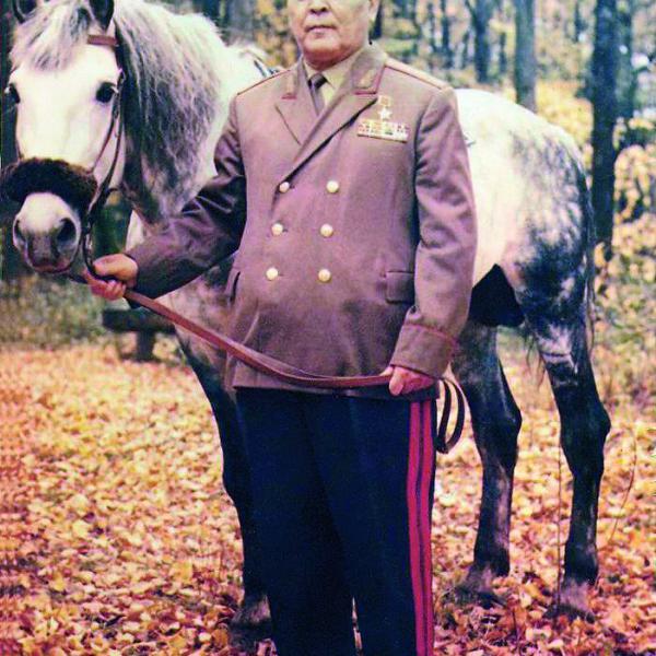 Т.Т.Кусимов и его конь